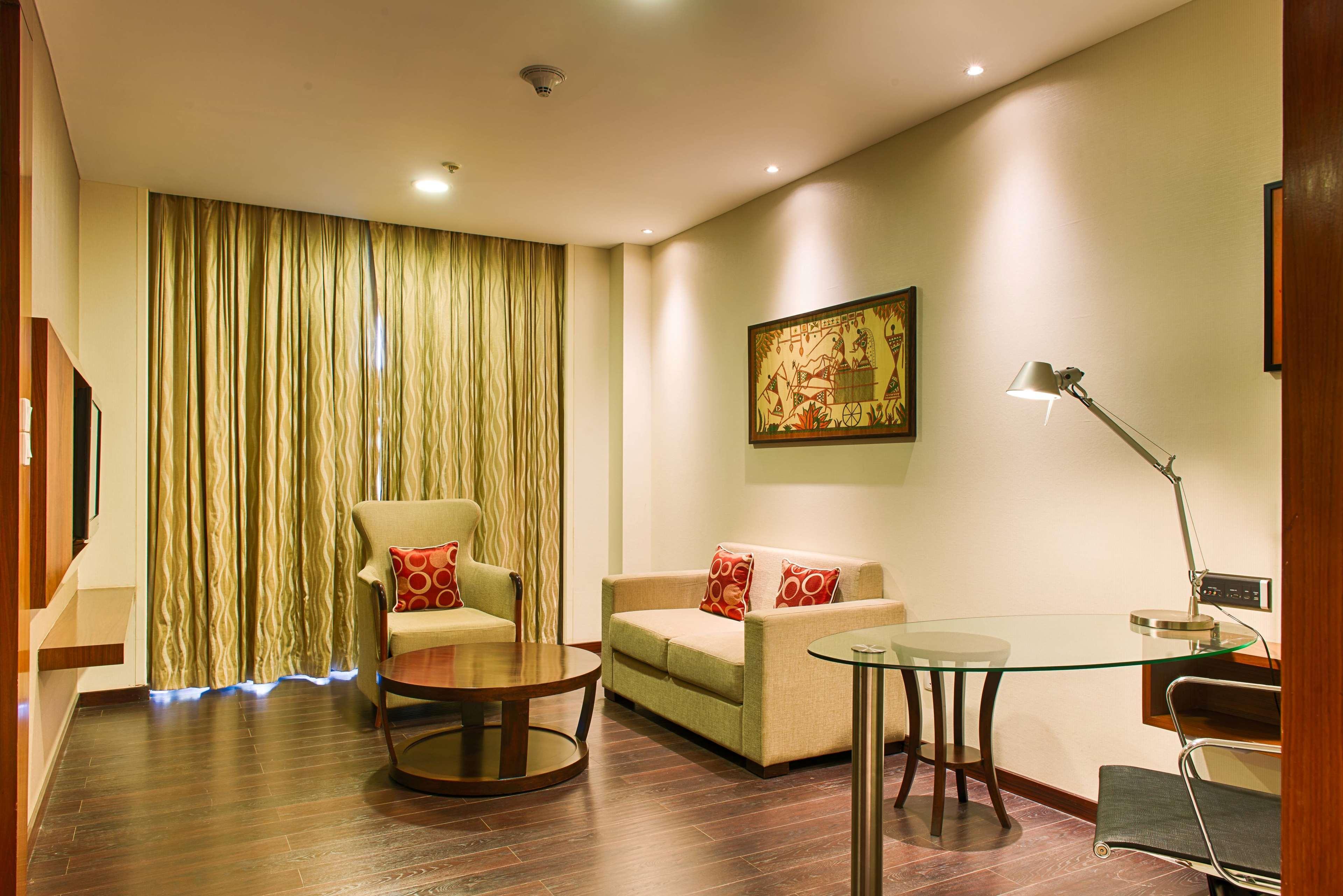 Ramada Plaza By Wyndham Pune Hinjewadi Dāpuri Esterno foto